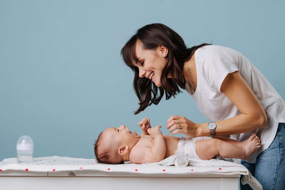 Babypopo riecht wie Essig: Sollten Sie sich Sorgen machen?