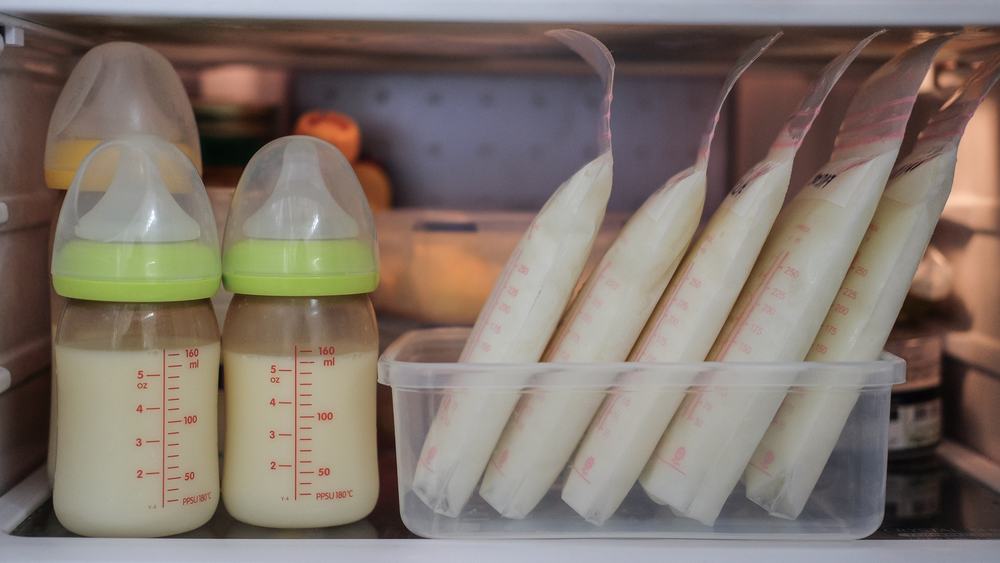 How To Build A Milk Stash While Exclusively Breastfeeding?