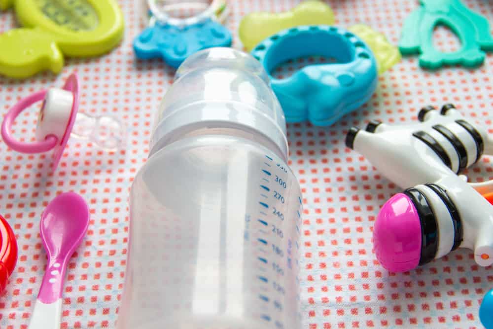 How To Label Bottles For Daycare: 4 Fun And Easy Ideas