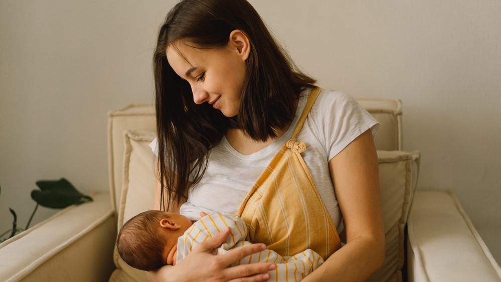 how-to-build-a-milk-stash-while-exclusively-breastfeeding