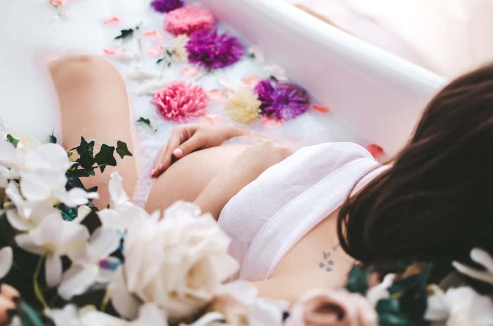 Can You Use Bath Bombs While Pregnant? Mama's Spa Night