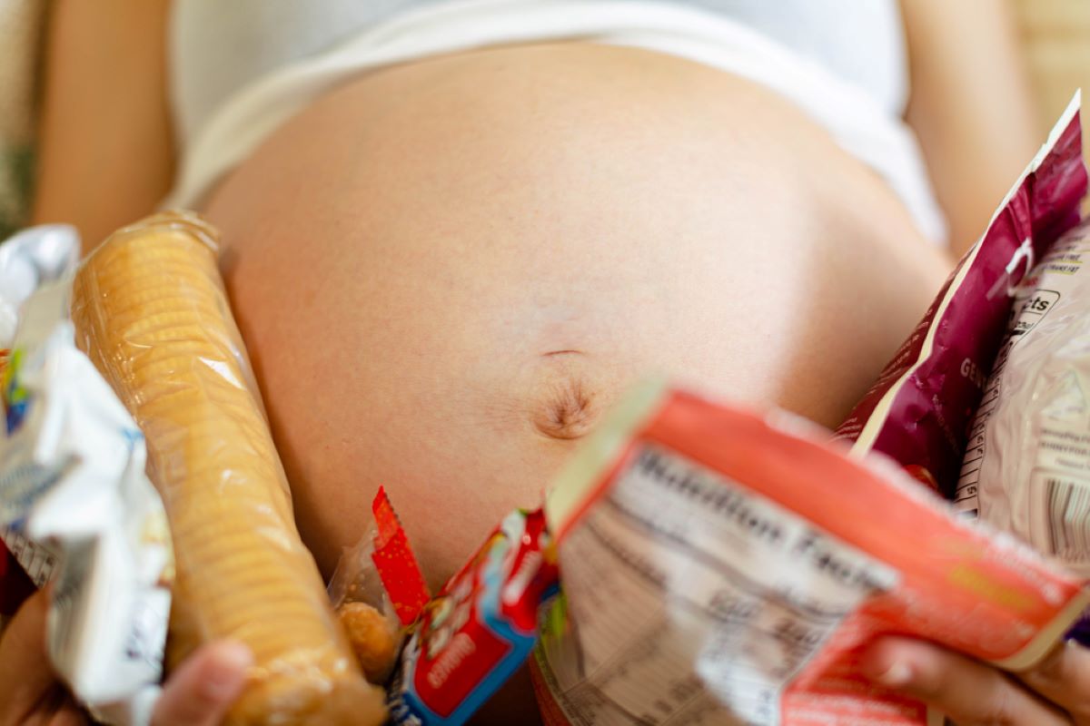 I'm Confused: Can I Eat Hot Cheetos While Pregnant?