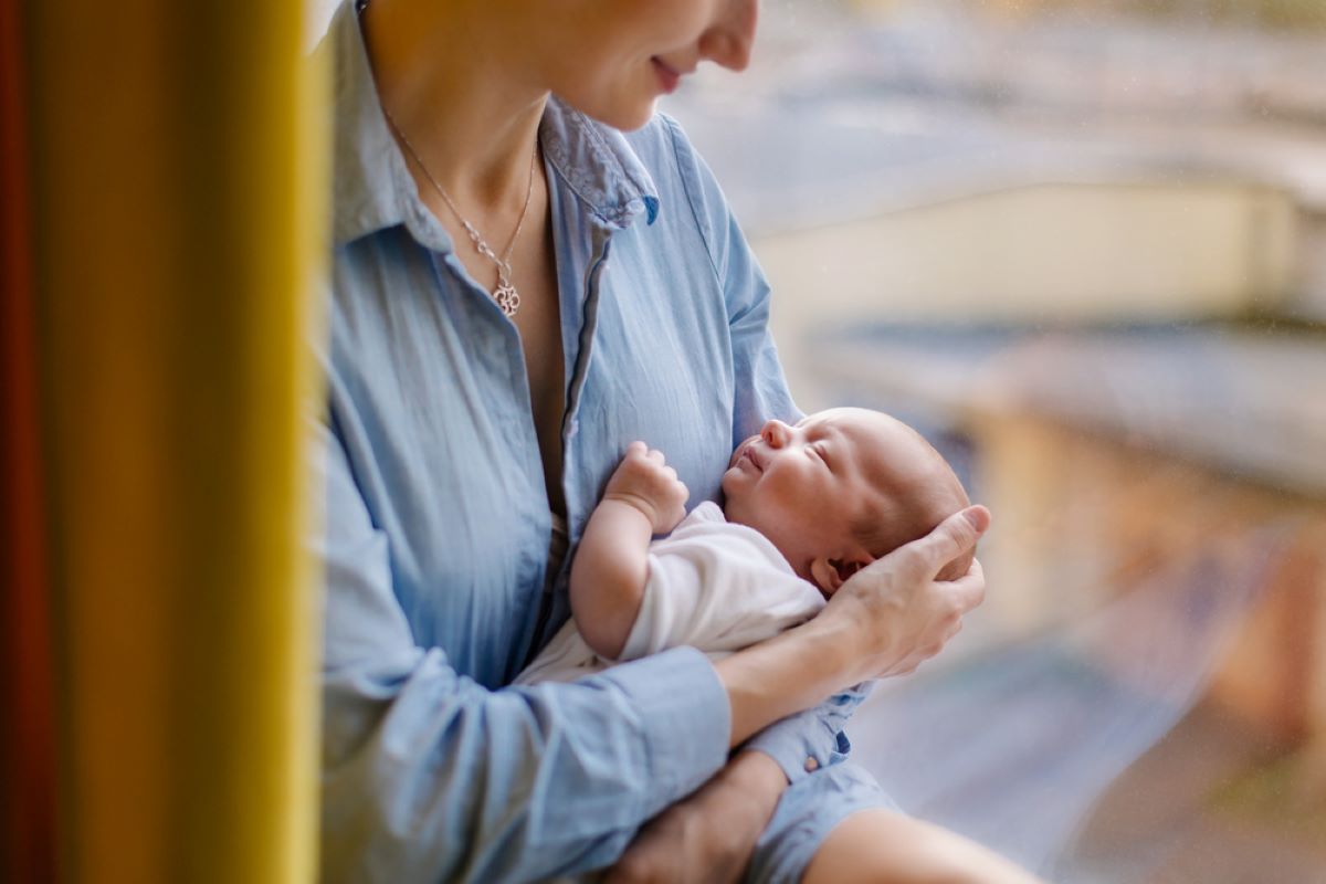 Wiegen Sie Ihr Baby in den Schlaf: Das müssen Sie wissen