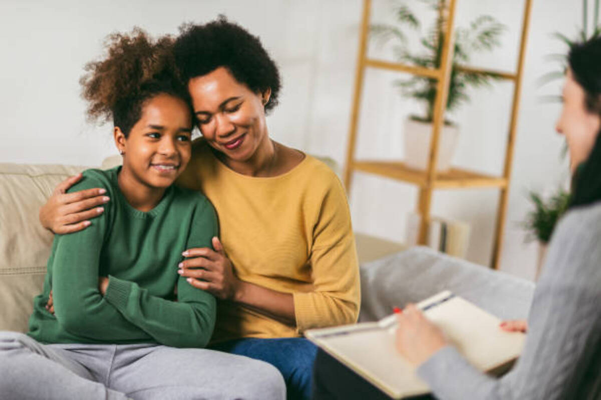 En lugar de "¿Qué tal el día?" Hágale estas preguntas a su hijo