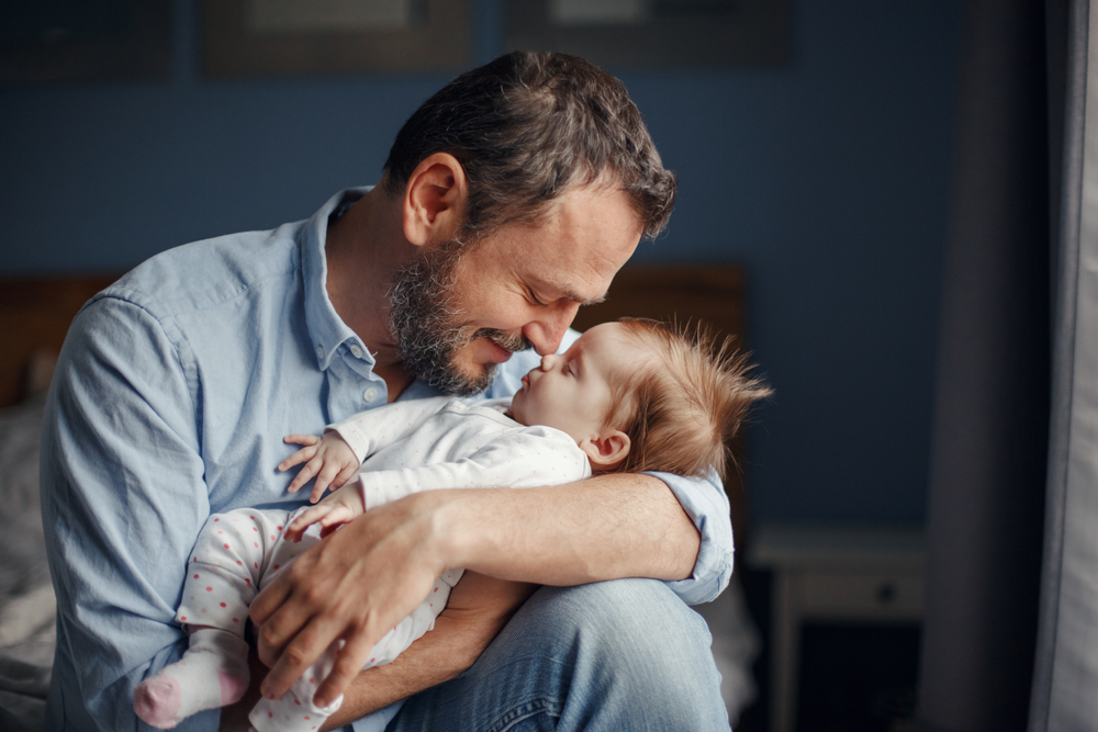 Por qué ver a tu marido convertirse en padre es lo mejor de la vida