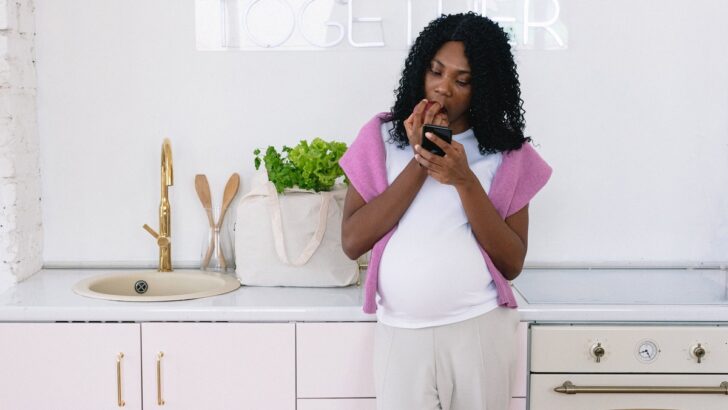 12 Weird Pregnancy Cravings And What To Do About Them